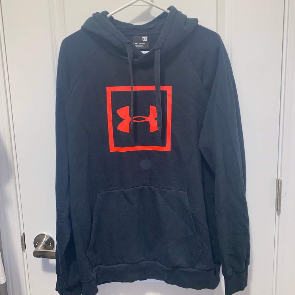 Under armor sweatshirt